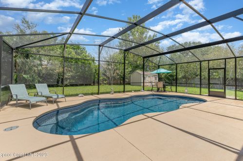 5090 Winchester Dr, Titusville FL  32780-6773 exterior