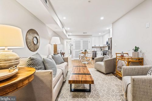 1013 17th Pl, Washington, DC 20002-7600