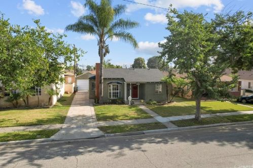 6156 Amos Ave, Lakewood, CA 90712-1327