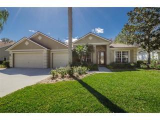 18914 Saint Laurent Dr, Lutz, FL 33558-2807