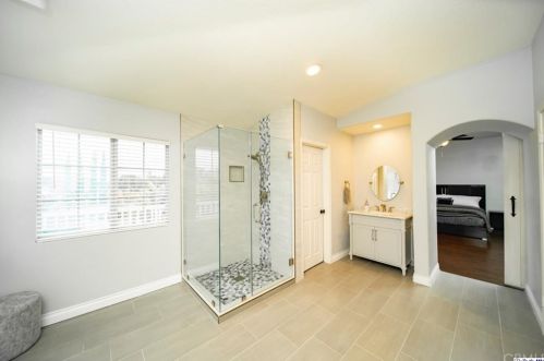 721 Cinnabar Pl, Simi Valley CA 93065-7200 exterior