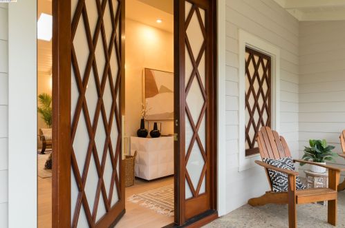 345 La Salle Ave, Oakland CA  94610-1236 exterior