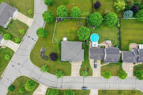 2722 Teresa Dr, Green Bay WI  54311-5586 exterior