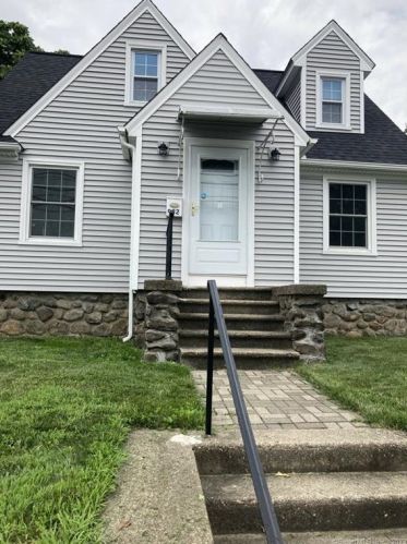 932 Highland Ave, Waterbury, CT 06708-4631
