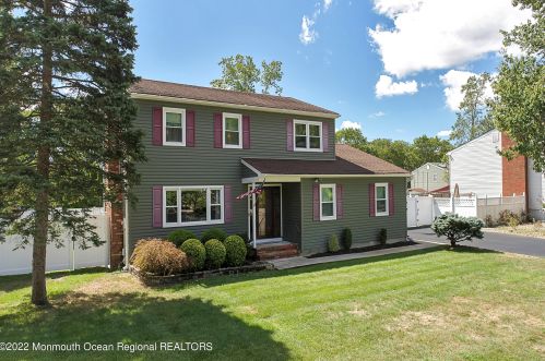44 Melody Ave, Bricktown, NJ 08724-8117