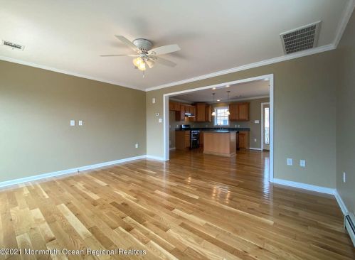 238 Pine Dr, Berkeley Township NJ  08721-3137 exterior