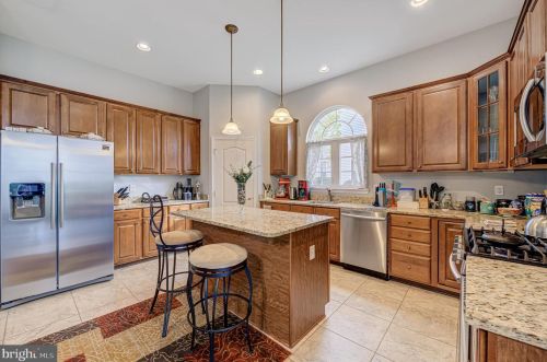 7 Westbury Dr, Berlin Boro NJ  08009-9681 exterior