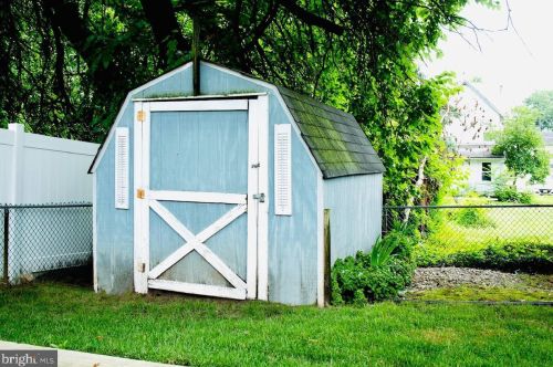 5036 Wayne Ave, Camden NJ  08110-1952 exterior