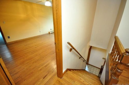 156 Carriage Way, Windsor CT 06095-2008 exterior