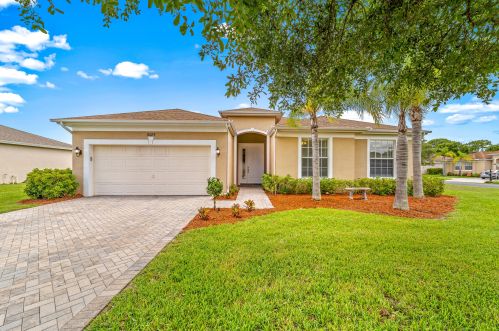 6085 46th Ln, Vero Beach, FL 32967-6166