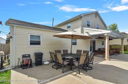 16 Galway Dr, Hazlet NJ  07730-1112 exterior