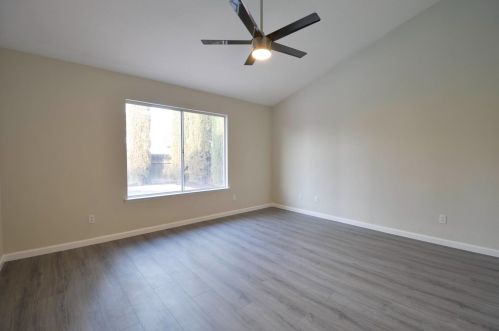 490 Santa Barbara St, Los Banos CA  93635-6324 exterior
