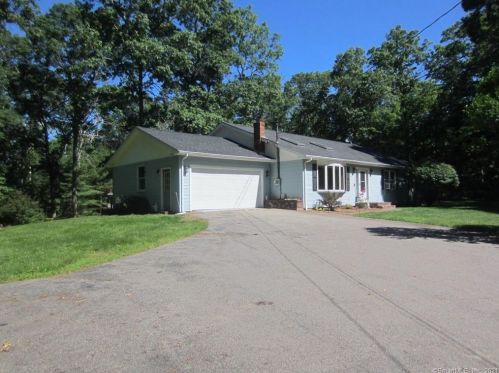 150 Harris Rd, Moosup, CT 06354-1910