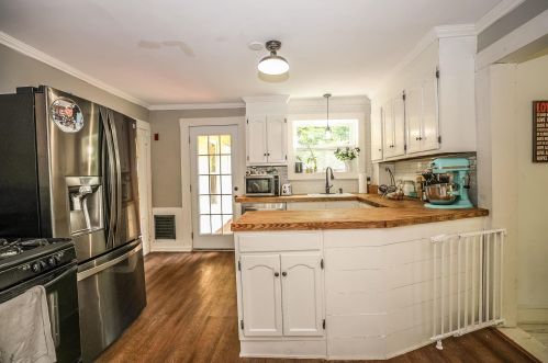 39 Old Greenfield Rd, Bennington, NH 03442-4110