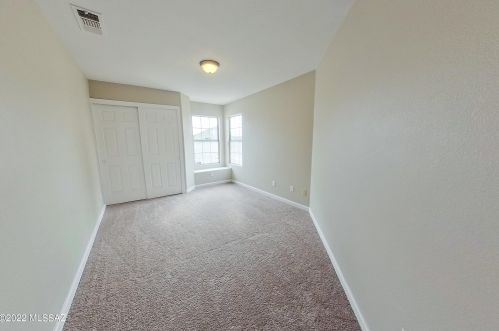 7146 Hunnington Dr, Tucson, AZ 85743-5006