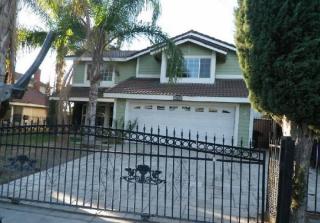 777 Mesa Dr, Rialto CA  92376-4588 exterior