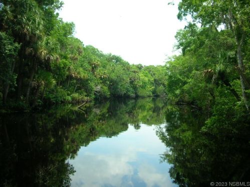 1879 Spruce Creek Blvd, Daytona Beach FL  32128-6742 exterior