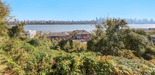7420 Boulevard, North Bergen, NJ 07047-7905