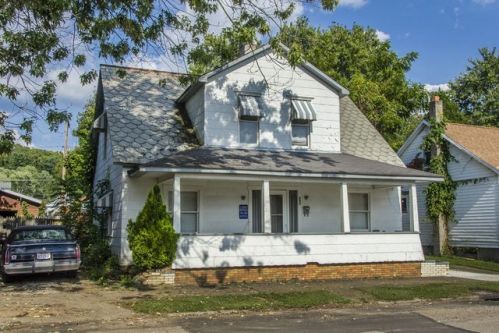 690 Poplar St, Nelsonville, OH 45764-1420