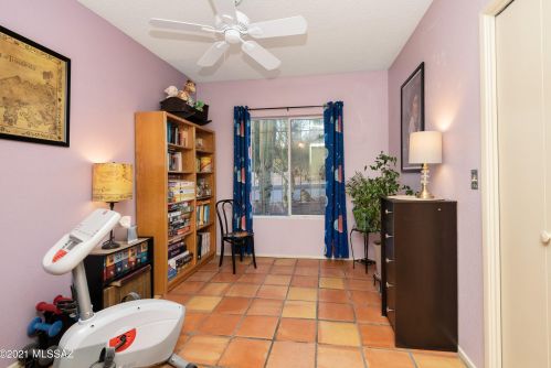 7552 Knollwood Cir, Tucson AZ 85750-2325 exterior