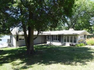 5846 River Bay Rd, Waterford, WI 53185-3033