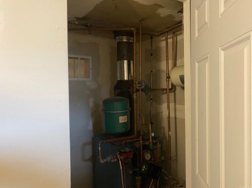 57 22nd St, Wheatley Heights NY  11798-2101 exterior