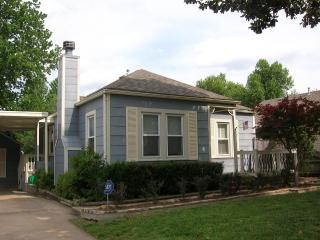 55 Florence Ave, Tulsa, OK 74104-1713