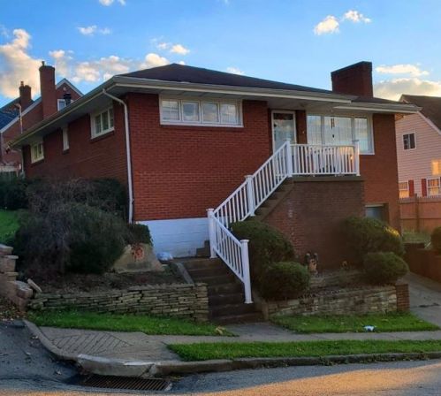 308 7th St, Glassport, PA 15045-1614