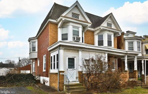 510 Buttonwood St, Norristown, PA 19401-4205