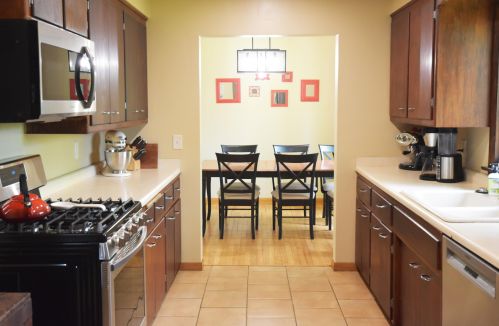 720 Sweetbriar Dr, Waukesha WI  53186-6717 exterior