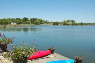 199 Hillspoint Rd, Westport CT  06880-6616 exterior