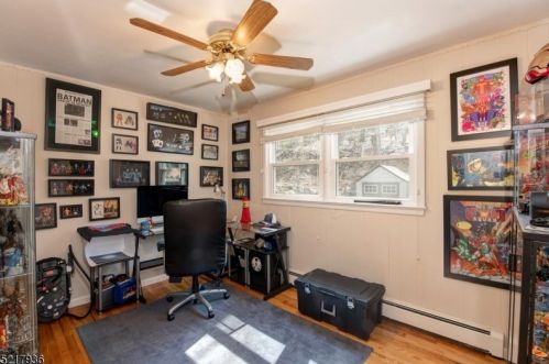 24 Serpentine Rd, Skyline Lakes NJ  07456-2521 exterior