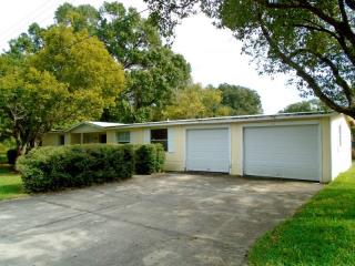 1302 Church St, Plant City, FL 33563-5808