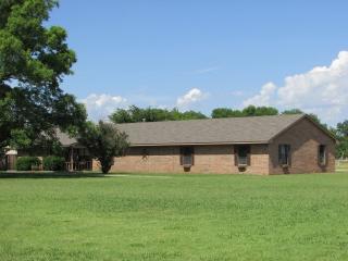 19324 3rd St, Mc Millan, OK 73446-1284