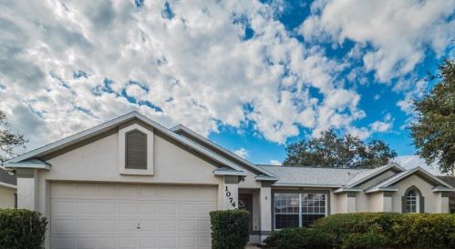 10749 Oak Glen Cir, Orlando, FL 32817-3812