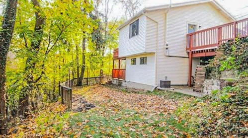 729 Boggs Ave, Pittsburgh PA  15211-2335 exterior