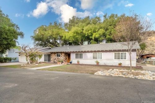 21025 Placeritos Blvd, Santa Clarita, CA 91321-1909