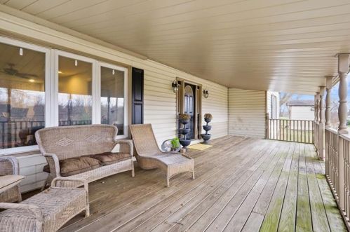 123 Harold St, New Brighton, PA 15066-3690