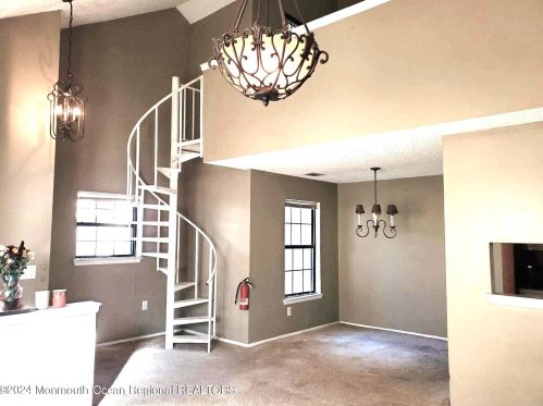 242 Azalea Cir, Jackson Twp, NJ 08527-2567