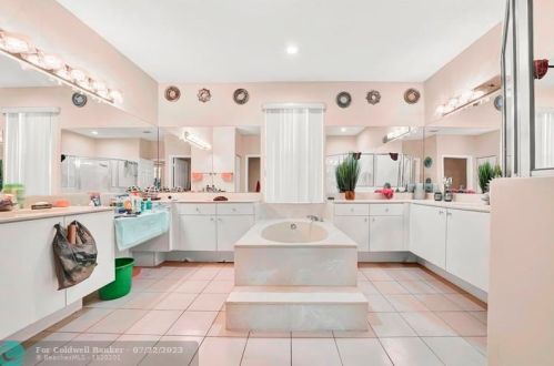 1578 191st Ave, Hollywood FL  33029-6149 exterior