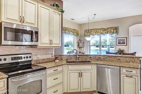 2793 Galindo Cir, Melbourne FL 32940-5912 exterior