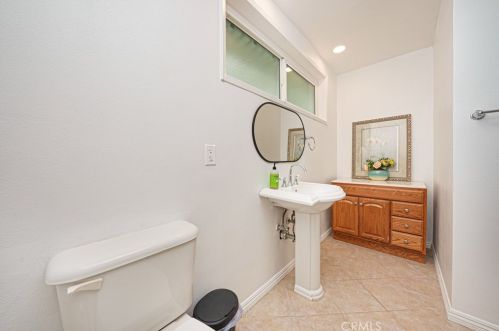 11842 Dorada Ave, Garden Grove CA  92840-5501 exterior