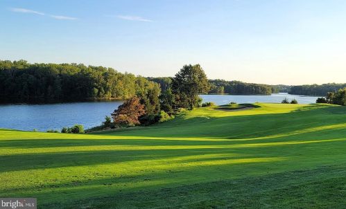 8373 Pedigrue Ct, Gainesville VA  20155-3240 exterior