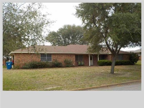 1004 La Villeta St, Fallon, TX 76667-2235