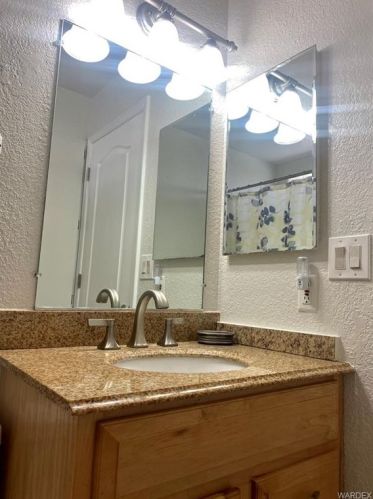 5780 Bernstein Dr, Bullhead City AZ  86426-8832 exterior