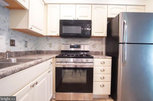 9710 Becker Ct, Fredericksburg VA  22408-9542 exterior