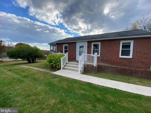 181 Truslow Rd, Fredericksburg, VA 22405-5603