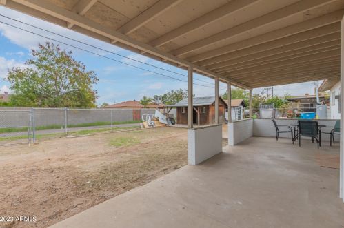 2319 41st Ave, Phoenix AZ  85009-1256 exterior