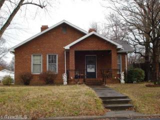 1504 Walnut St, Greensboro, NC 27405-5031
