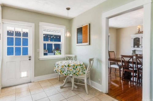 1604 Hickory Ave, Torrance CA 90503-7219 exterior